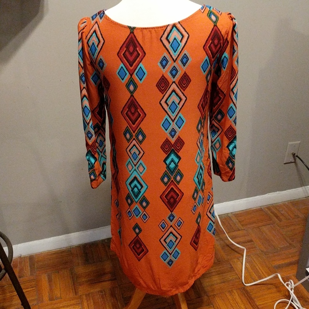 Dress - Picture 2 of 2